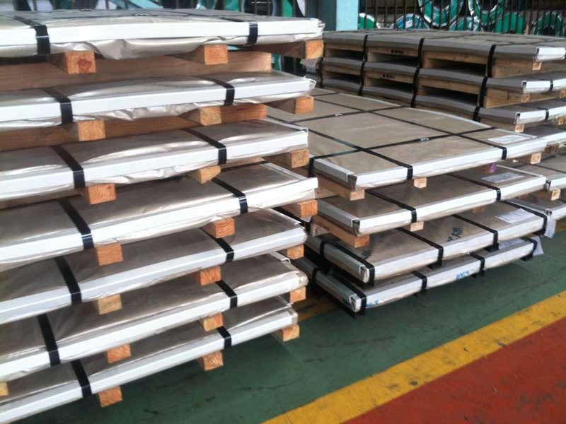 Steel plate packaging1